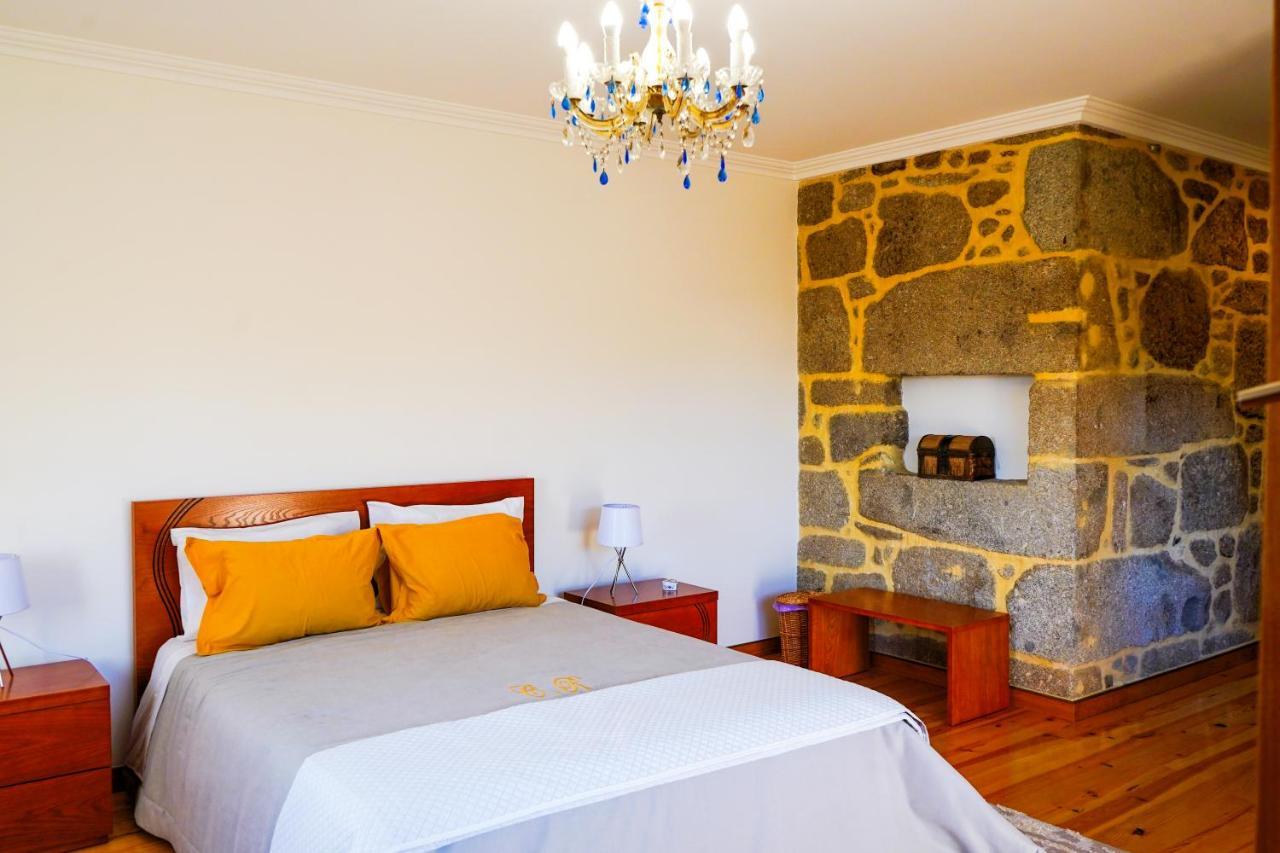 Country house Casa Do Ribeiro Lago (Braga)