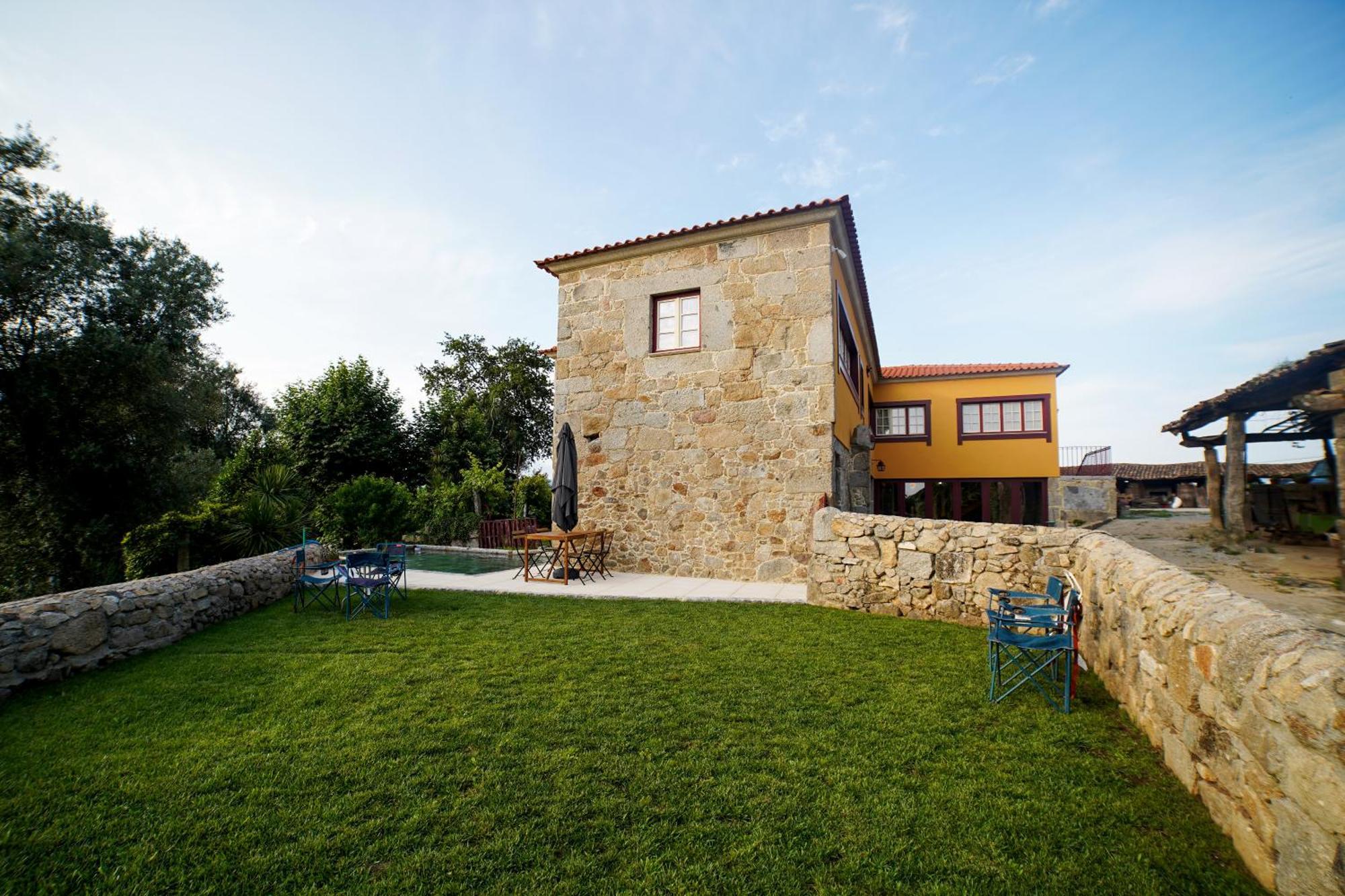 Casa Do Ribeiro Country house Lago (Braga)