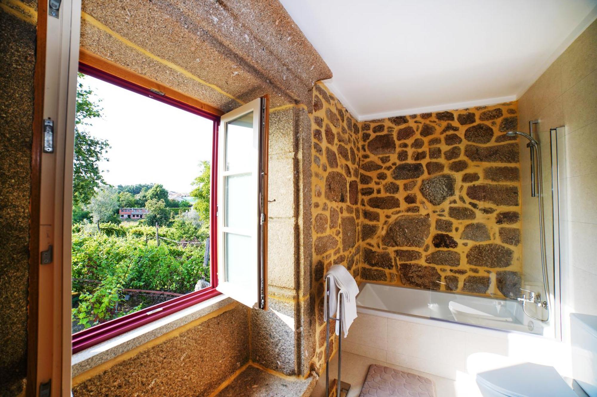 Country house Casa Do Ribeiro Lago (Braga)